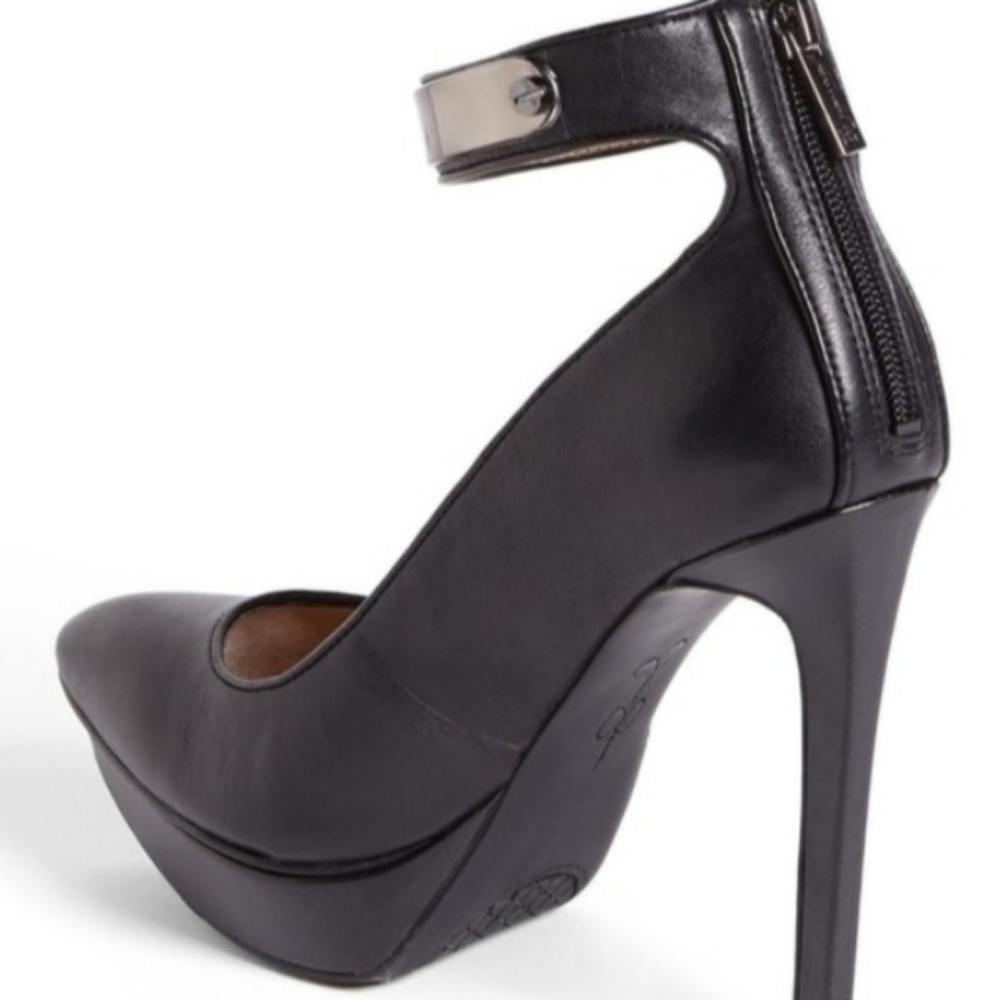 Jessica Simpson Vinnola Heels
